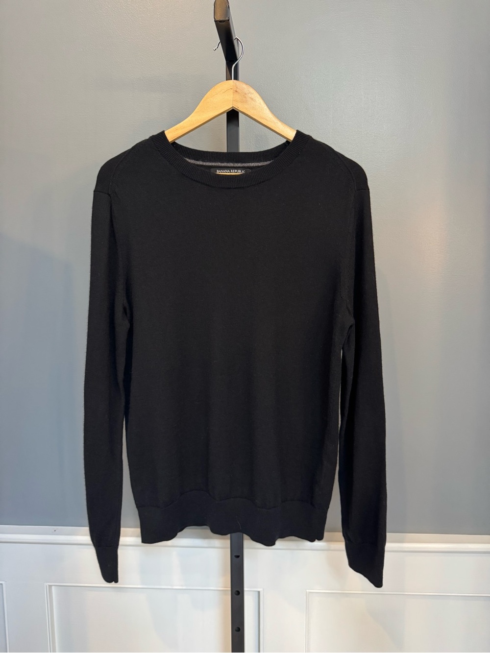 Banana Republic Men’s L Italian Merino Wool Baruffa Black Crewneck Sweater